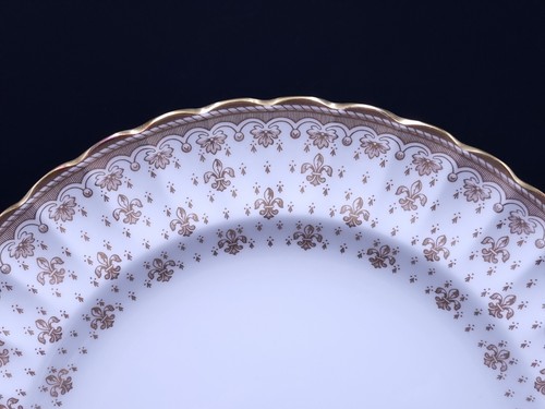 Spode Fleur De Lys Gold 23 cm Salad Plate-1st Quality - Picture 2 of 5