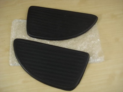 Suzuki 125 K125 M2 Mark2 Tank Rubber Knee Grip Pad L/R - Picture 3 of 4