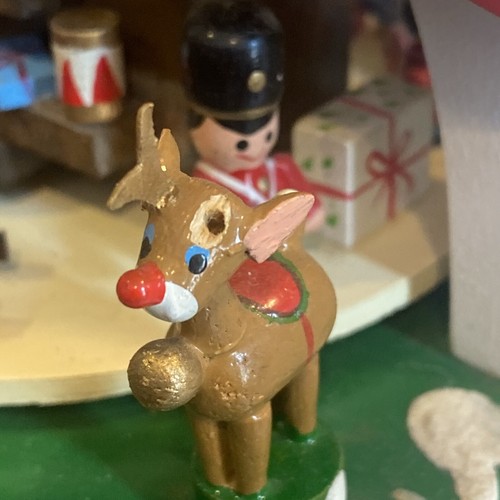VTG 1982 Enesco Busy Busy Santa Claus North Pole Toy Animated Music Box RARE - Picture 11 of 24