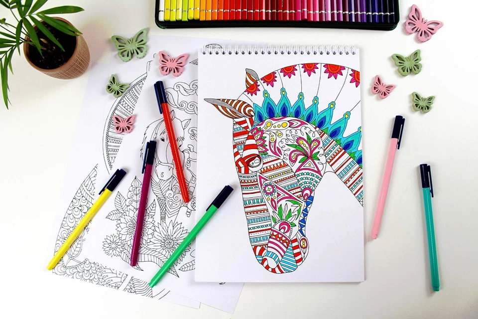 Pferde Malbuch für Mädchen ab 12 Jahren und Erwachsene - Premium-Malbuch - Bild 2 von 4