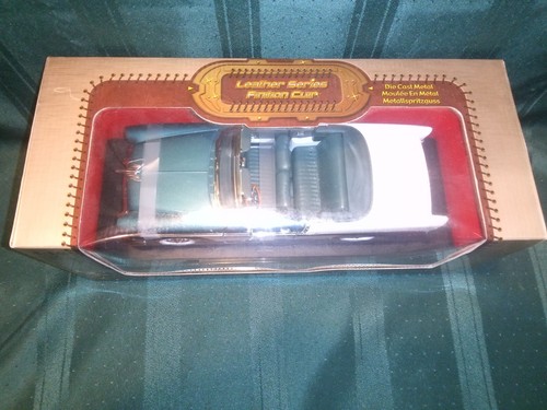 Road Signature 1956 Chevrolet Bel Air Convertible 1:18 Scale Leather Seats WP141 - Picture 2 of 6