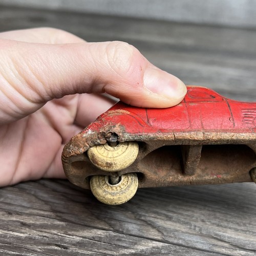 Vintage Early Red Rubber Chrysler Airflow Car Rubber Wheels 4” Barberton - 第 9/11 張圖片