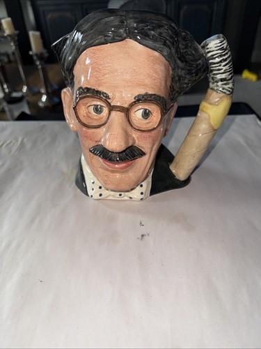 Royal Doulton Groucho Marx Celebrity Collection Toby Mug D6710 dated 1983 # 52 - Picture 2 of 6