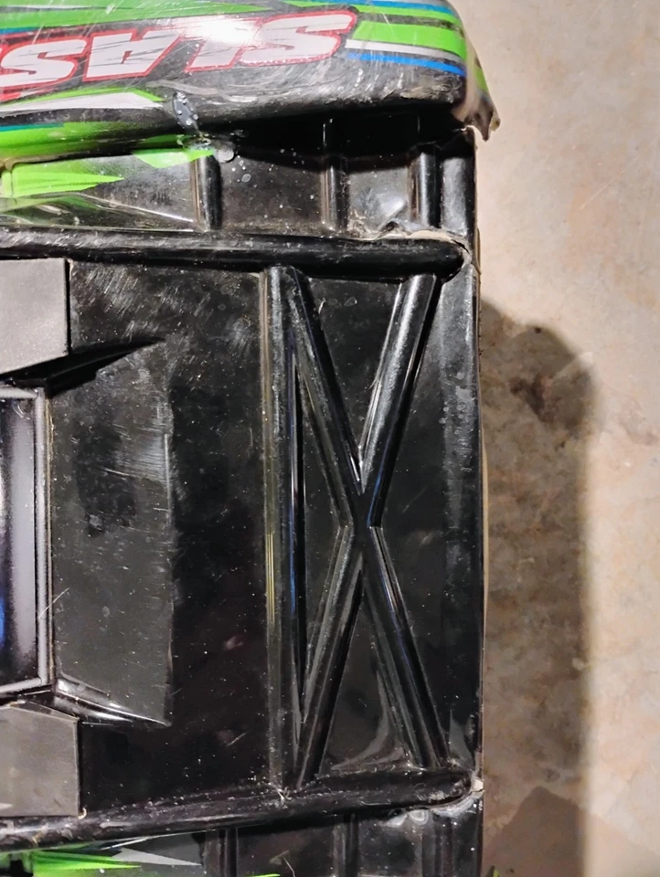 Traxxas Slash 4X4 Brushless vxl 3s 4WD RTR Short Course Truck with cliple body - Image 2 of 4