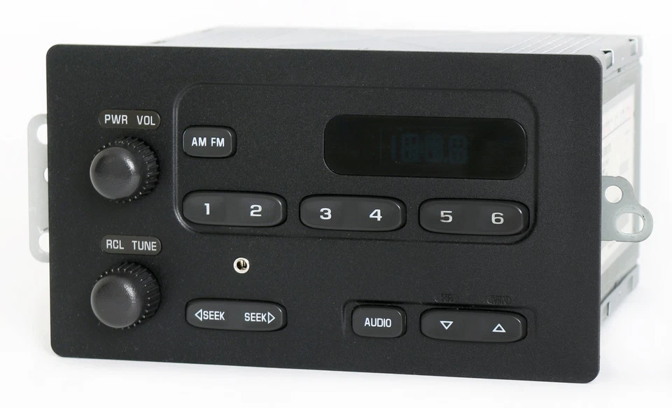 Chevy GMC Truck 2003-2008 AM FM Radio Upgrade w Aux Input - 15131157 - Изображение 4 из 4