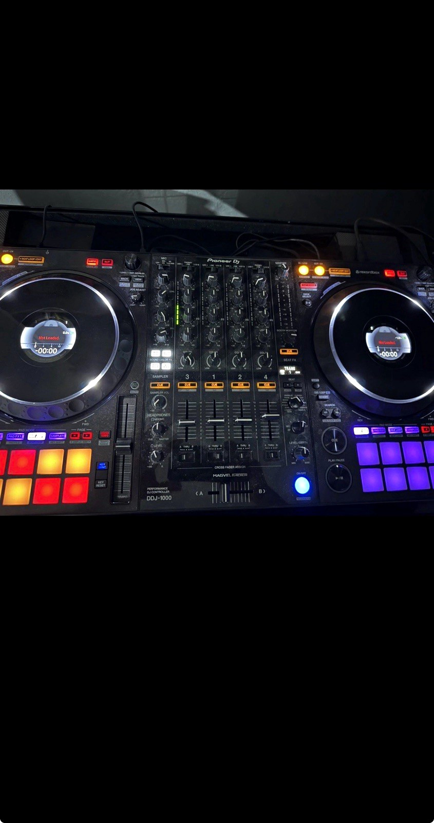 Pioneer DJ DDJ-1000 4-Channel 2-Deck Controller w/ Odyssey USA Flight Case