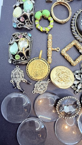 Lot Of Various Jewelry Designing Pendants Craft Beads Charms And Embellishments - Picture 7 of 15