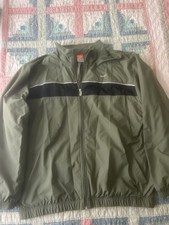 Vintage Olive Green Men  s Nike Windbreaker Jacket Size XXL