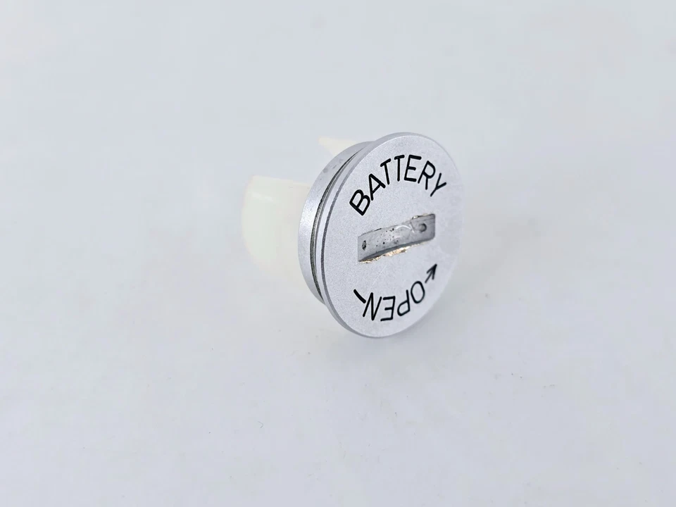 🌸[Casi COMO NUEVO] Tapa de cubierta de batería genuina Pentax K2 de JAPÓN Foto 3 de 4