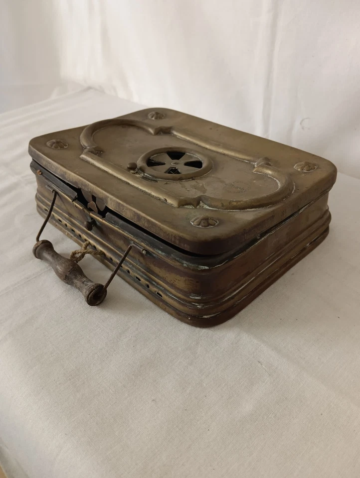 Chaufferette ancienne en cuivre Ou Laiton GIRODON & Co - Photo 4/4