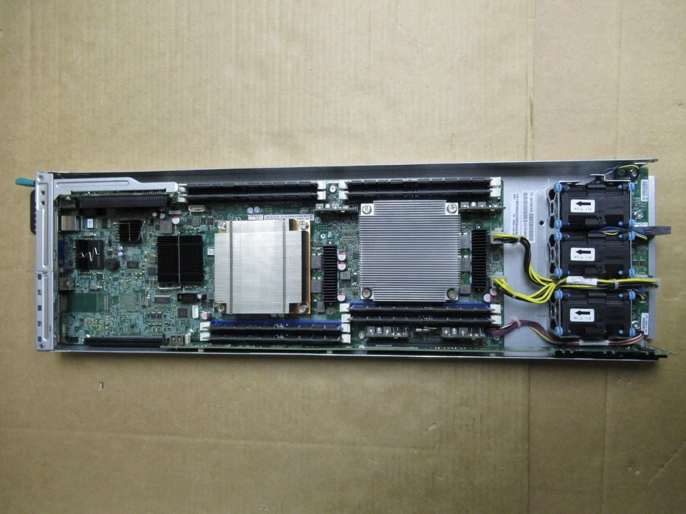 Intel H2312JFKR 4 Node Servers 8 x QUAD-Core XEON E5-2609 64GB 2U Rack Server - Image 3 of 4