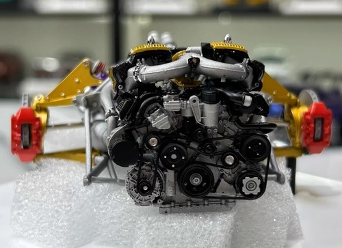 VMB Models 1/18 Pagani Huayra Vitrinenmodell Motor Limited Edition 1999 Teile - Bild 13 von 14