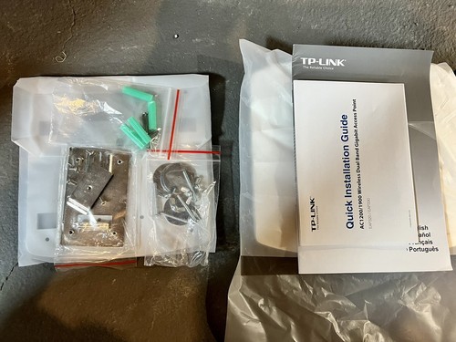 TP-Link Auranet EAP330 Ceiling Mount AC1900 Dual Band AP - Business Grade! - Photo 4/4