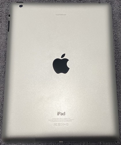 Apple iPad 4th Generation A1458 9.7" 16GB Wi-Fi MD510LL/A - Picture 2 of 9