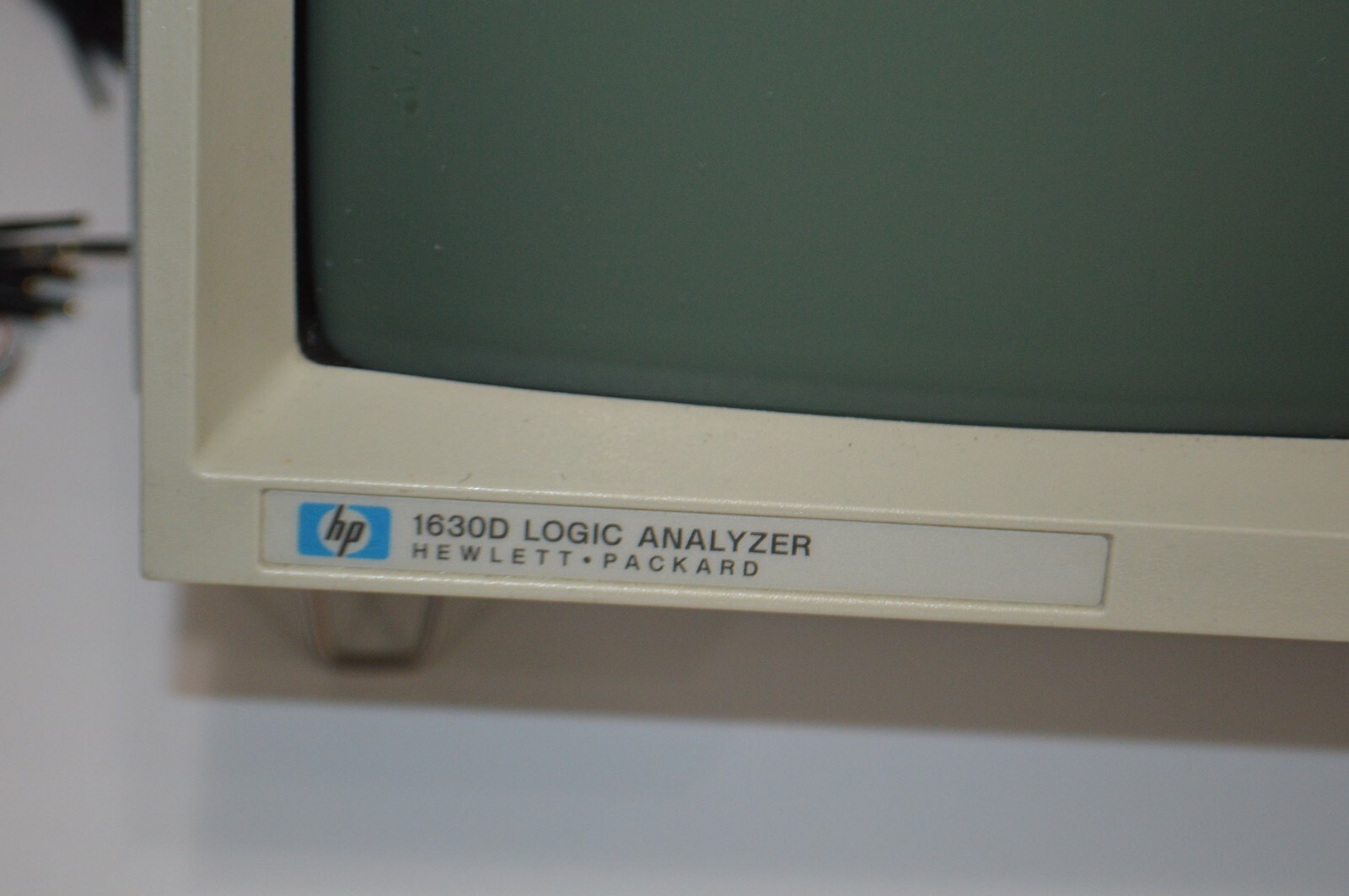 Hewlett Packard HP 1630D Logic Analyzer with Pods and Interface Cables