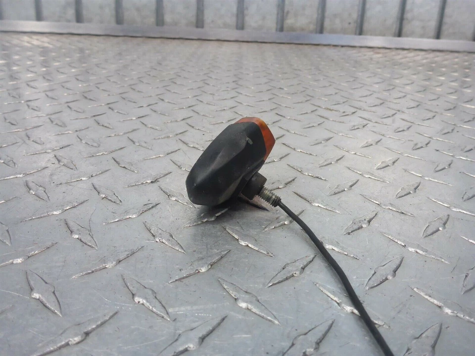 83 Suzuki GS750ES GS 750 ES Left Front Turn Signal Indicator - Image 3 of 4