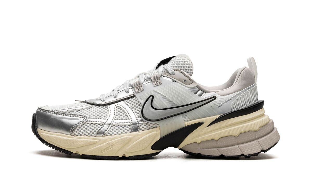 Nike V2K Run Summit White Metallic Silver FD0736-100 Womens Nike V2K Run Summit White Metallic Silver FD0736-100 Womens