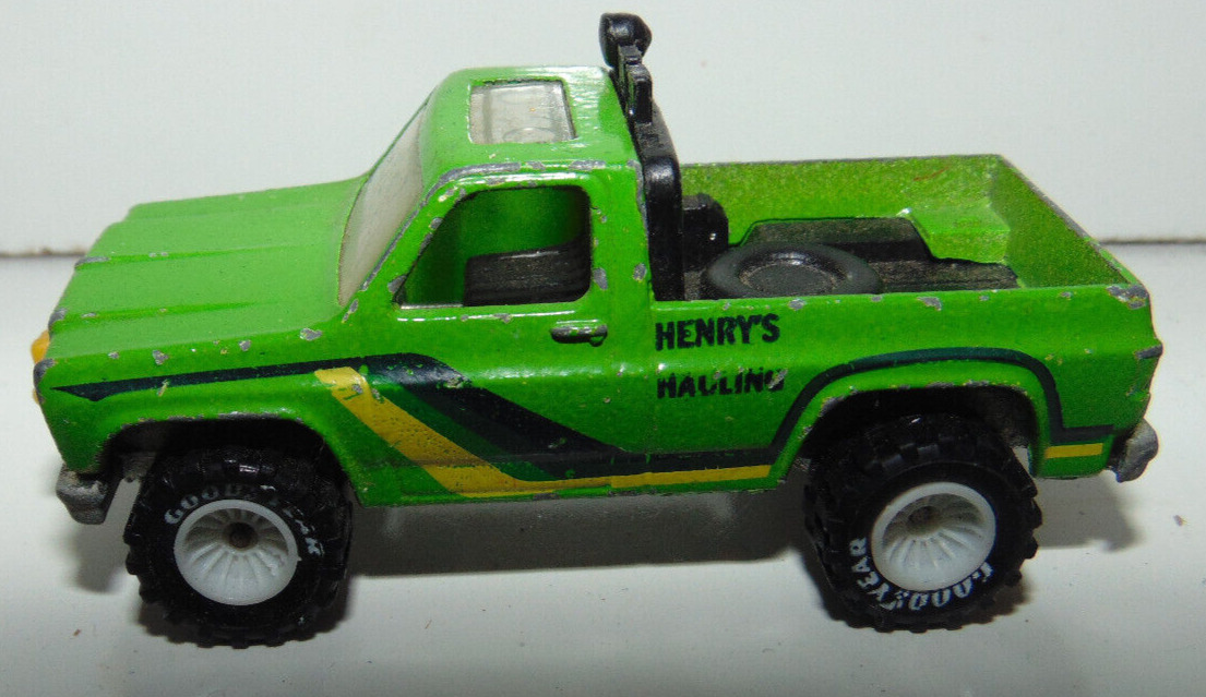 Hot Wheels Real Riders PAVEMENT POUNDER Green Henry's Hauling Bywayman WHITE RIM