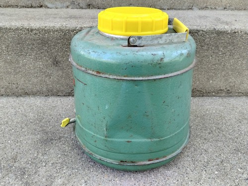 VINTAGE HIAWATHA  WATER COOLER JUG W/ SPOUT  THERMOS  COMPLETE CAP/STOPPER  RARE - Picture 8 of 11