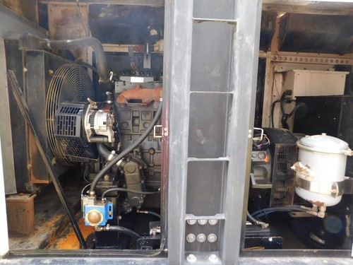 MO-5018, 2014 PSI STAMFORD 75/85 KW NATURAL GAS / LP TRAILER MOUNTED GENERATOR - Picture 10 of 20