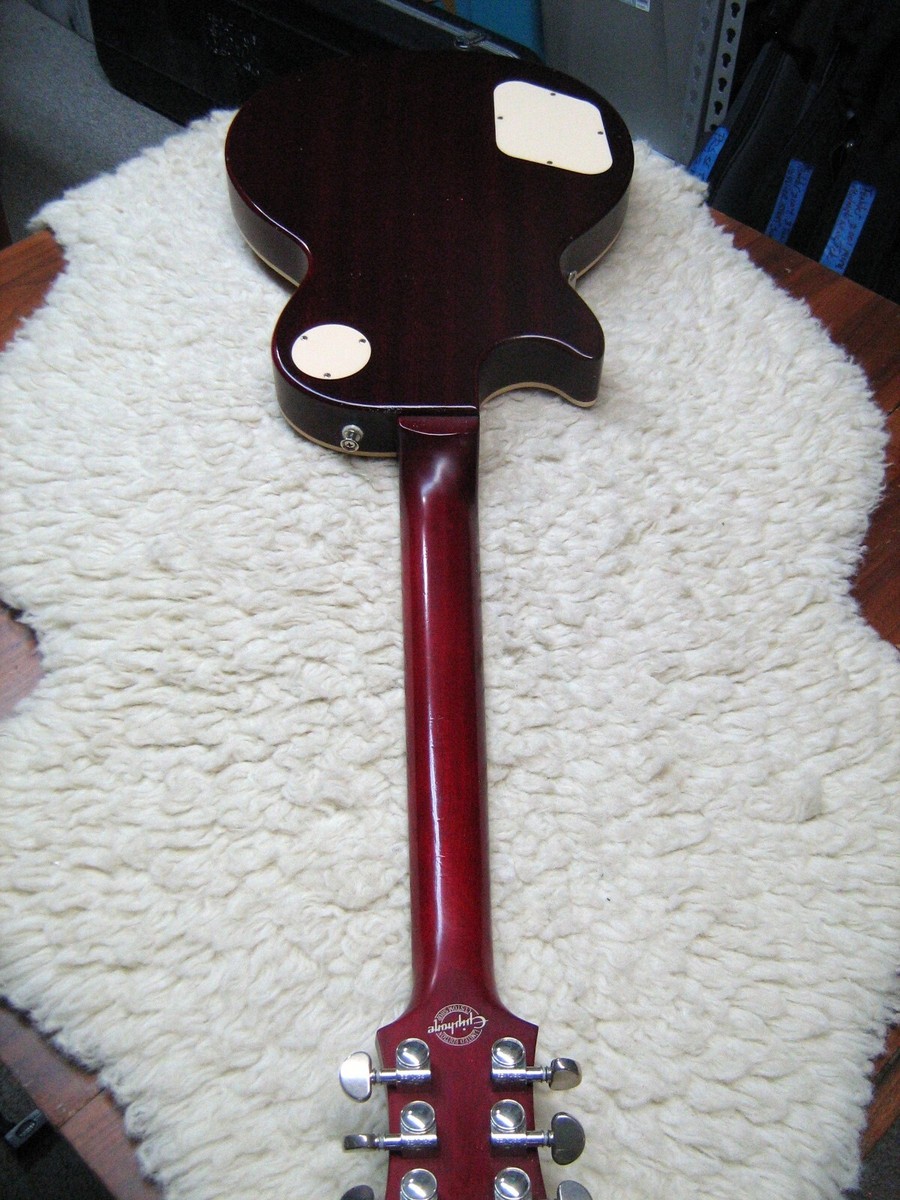 Epiphone 2010 Les Paul Traditional Pro Ltd Ed Cherry Burst w