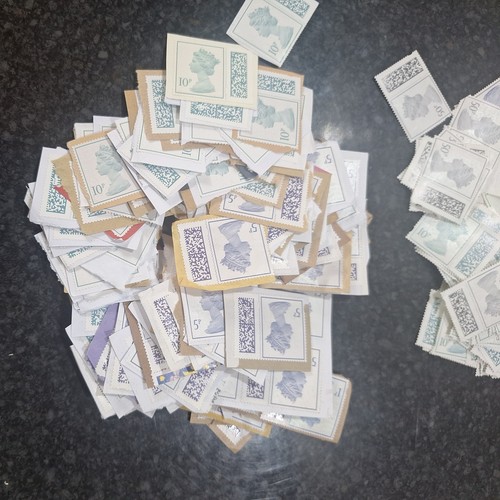 £424 Face Value Unfranked GB Higher Value Stamps Barcode On/Off - Picture 4 of 6