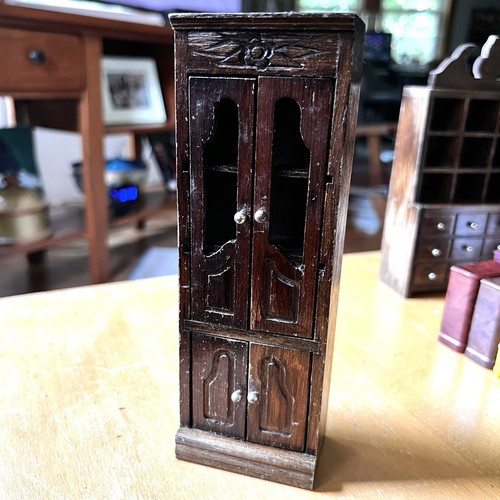 Vintage Miniature's Dollhouse Miniature Wood Living Room China Cabinet - Picture 2 of 12
