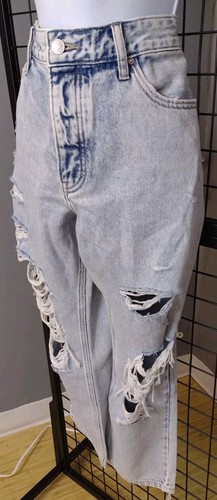 Zenana Cropped Jeans Woman's 30 High Rise Light Blue Wash Distressed Denim - Bild 3 von 16