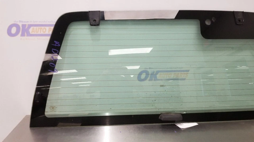 93 GMC TYPHOON REAR BACK GLASS WINDOW Foto 2 de 4