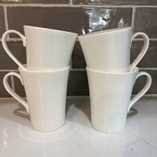 Mikasa White Lausanne Mugs Coffee Tea Cups Mugs Bone China set of 4 EXCELLENT