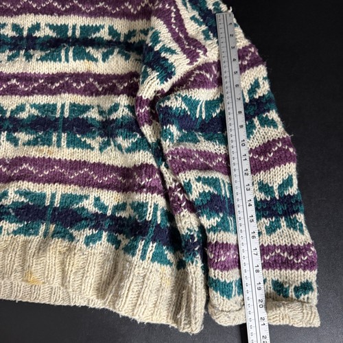 Vintage 100% Wool Sweater Made in Ecuador Purple Green Patterned XL - Picture 7 of 7