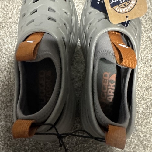 Rugged Shark Lined Men’s 7 New Water - Picture 7 of 9
