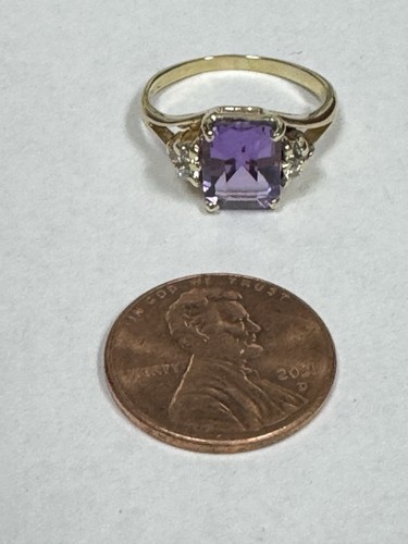 Anillo de oro blanco de 14k con amatista y diamantes talla esmeralda - Imagen 6 de 10