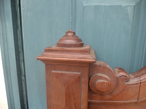 Beautiful Walnut & Burl Victorian Renaissance Revival High Back Bed c1875 - Picture 6 of 12