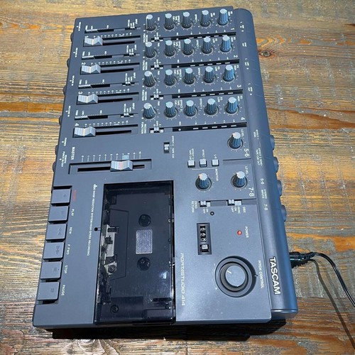 Tascam Portastudio 414 registratore a cassette multitraccia 4 tracce INUTILIZZATO APERTO - Foto 13 di 24