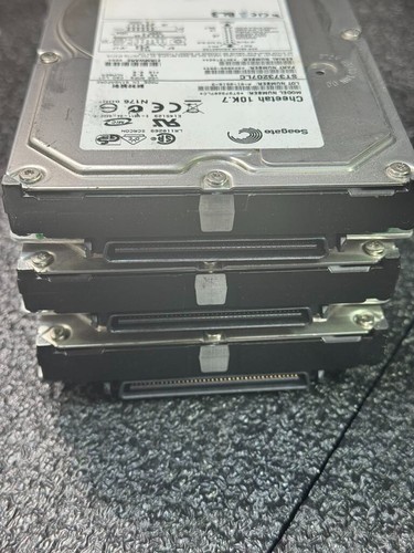 SEAGATE 9X3006-004 ST373207LC 73GB 10K RPM 8MB 80-Pin ULTRA-320 SCSI 3.5" HDD - Picture 8 of 9