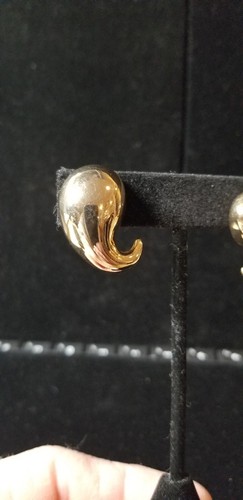 Pendientes Vantage en tono dorado - Imagen 3 de 7