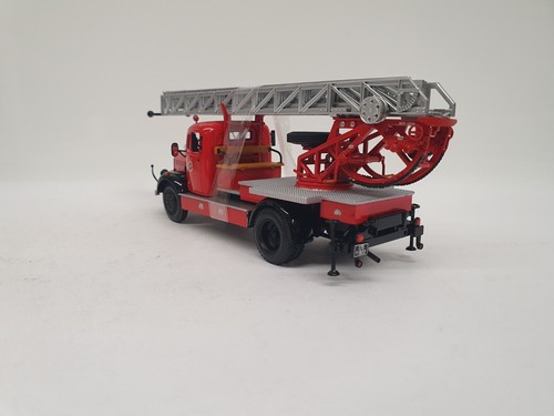 1/43 MERCEDES-BENZ L3500 DL17 FEUERWEHR BENSHEIM TRUCK 1950 MINICHAMPS 439350080 - Picture 3 of 8