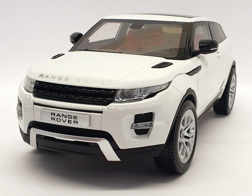 GT Autos 1/18 Scale Model Car RN141280 - 2011 Range Rover Evoque - White - Picture 5 of 11