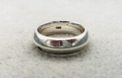 925/- Silberring von Esprit mit simulierten Diamanten  Gr. 53, - Bild 2 von 3