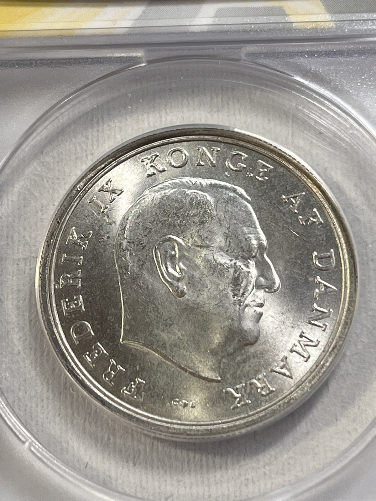 Picture 3 of 4