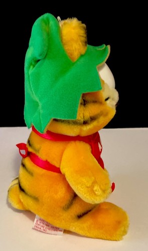 1981 GARFIELD A GOOD ELF IS HARD TO FIND 9.5" PLUSH SANTA'S HELPER Cat Christmas - Picture 6 of 10