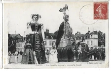Old postcard DOUAI Carnival parade the Gayant family