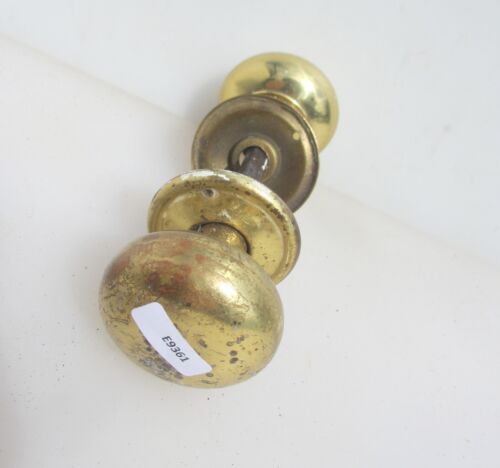 Vintage Brass Door Knobs Handles Plates Old Retro - Picture 2 of 9
