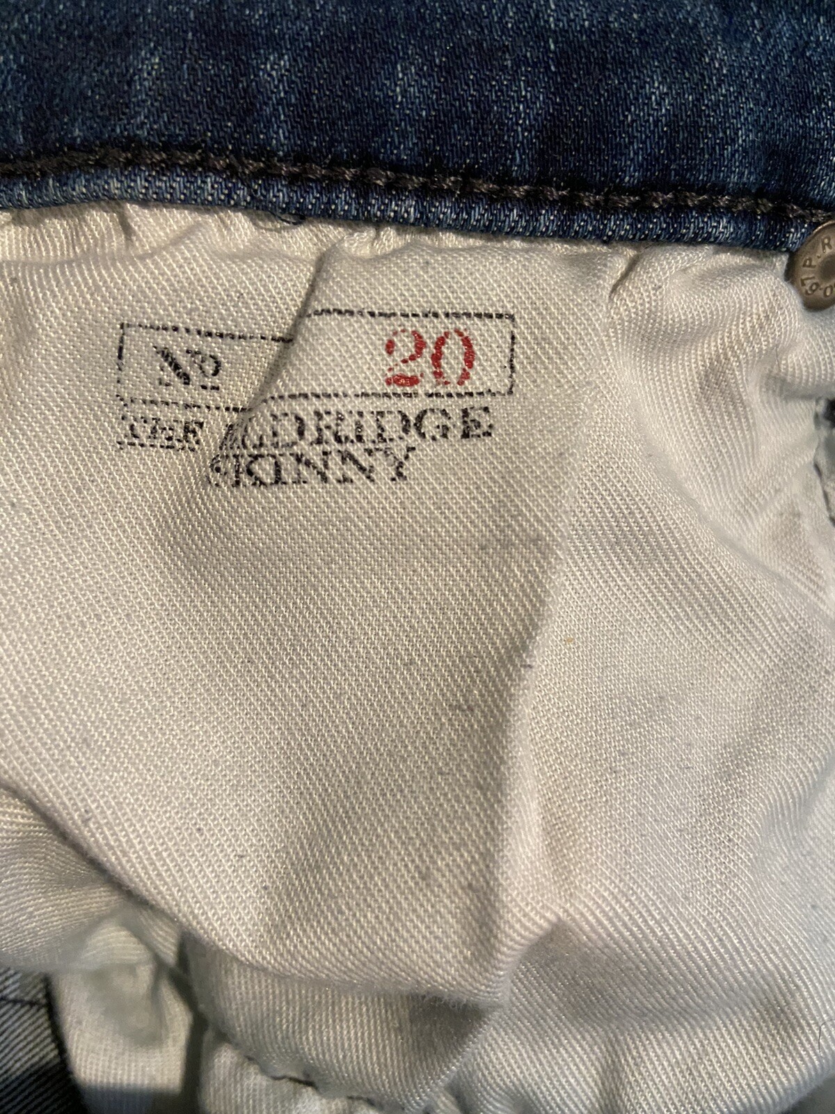 Picture 3 of 5