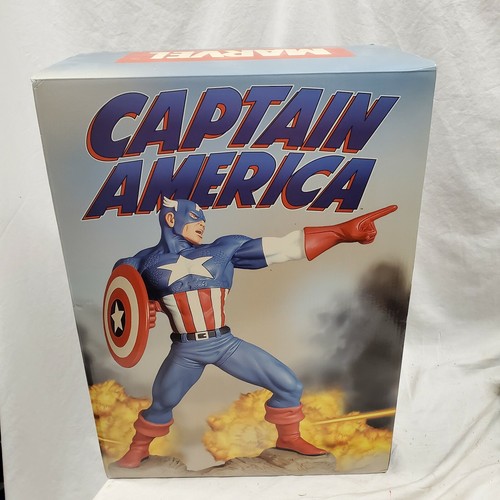 HARD HERO CAPTAIN AMERICA 15" STATUE  MARVEL THE AVENGERS Bust FIGURE Hulk - Picture 1 of 7