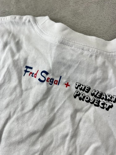 Rare 🔥 Fred Segal x The Heart Project Limited Edition T Shirt Kids Size 12 NEW - Picture 6 of 16