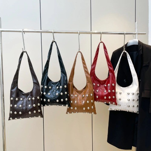 High-End Leder Nieten Bucket Bag Neu Persönlichkeit Trendy Cool Polka Dot Nieten - Bild 20 von 37