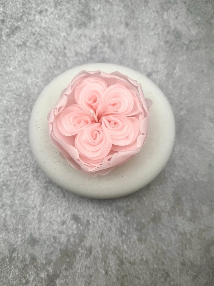 Juliet Rose Candle – Handmade Beeswax Floral Decoration & Unique Gift - Image 4 of 4