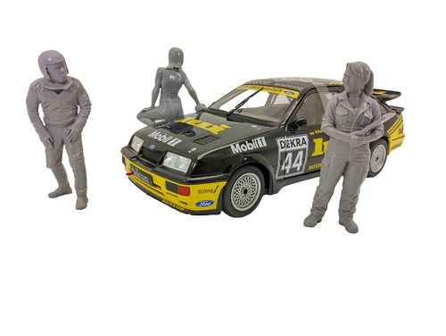 Mechanic - Car Racer - Car Wash Girl Figures 1:18 Scale Diorama Accessories 1/18 - Picture 9 of 11